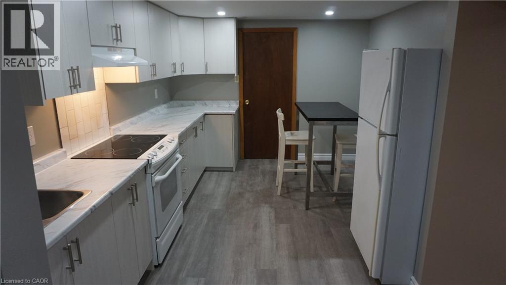 40 Marc Boulevard Unit# Bsmt, Welland, Ontario  L3B 5T7 - Photo 2 - 40785389