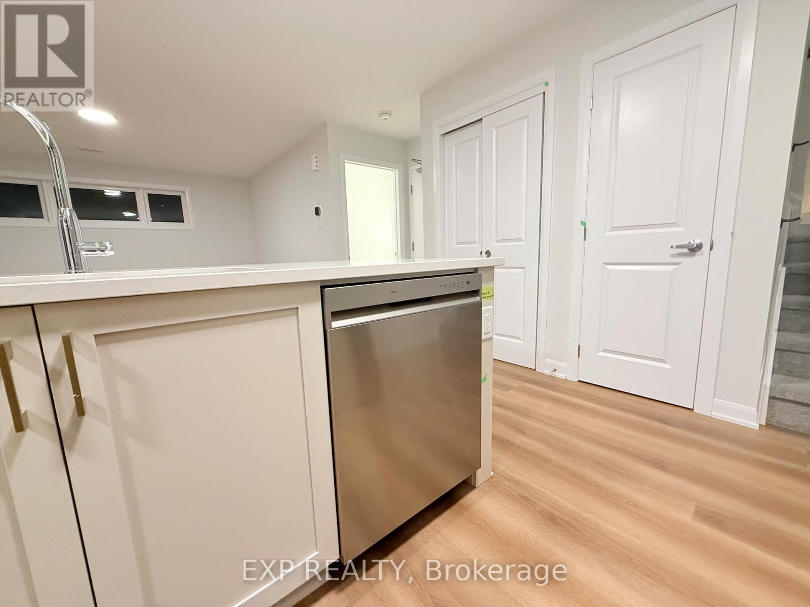 Unit # 2 - 101 Glenroy Gilbert Drive, Ottawa, Ontario  K2J 7N6 - Photo 34 - X12467170