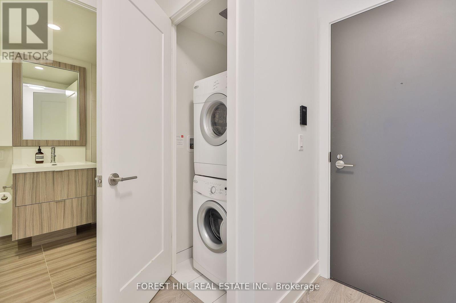 404 - 38 Cameron Street, Toronto, Ontario  M5T 0C3 - Photo 5 - C12505278