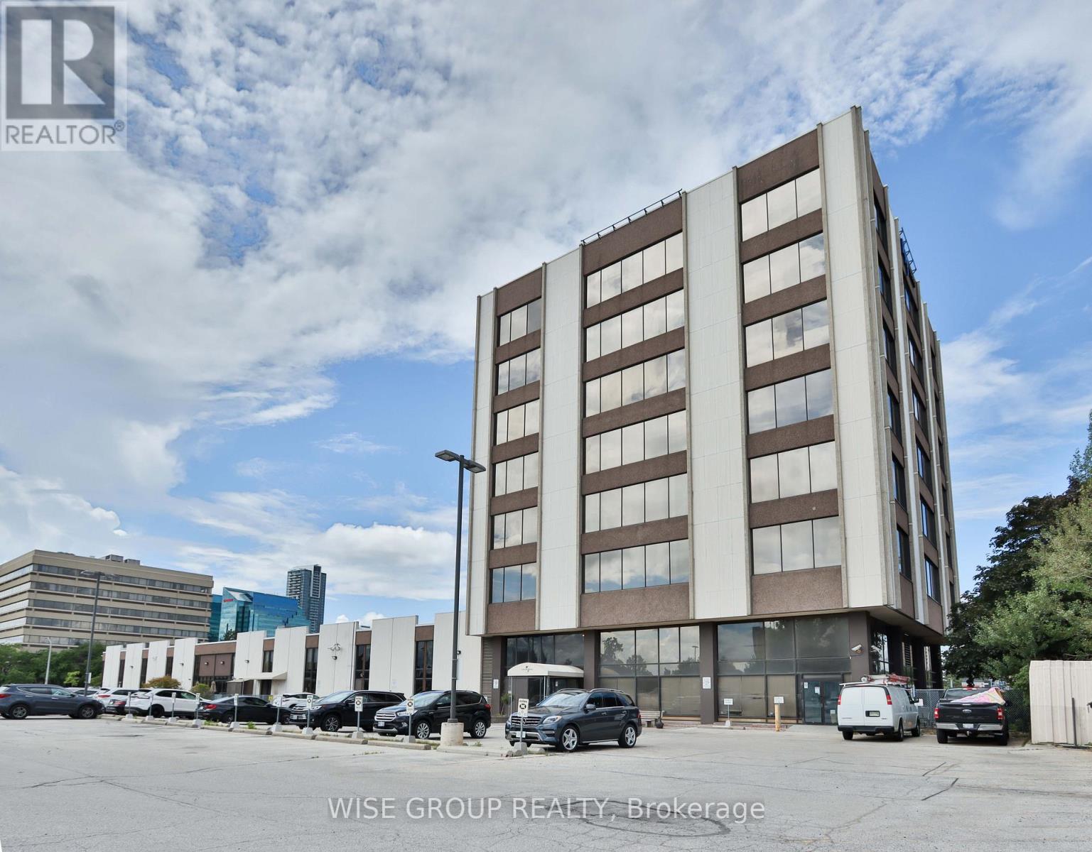 703 - 2450 Victoria Park Avenue, Toronto, Ontario  M2J 4A1 - Photo 3 - C12505372
