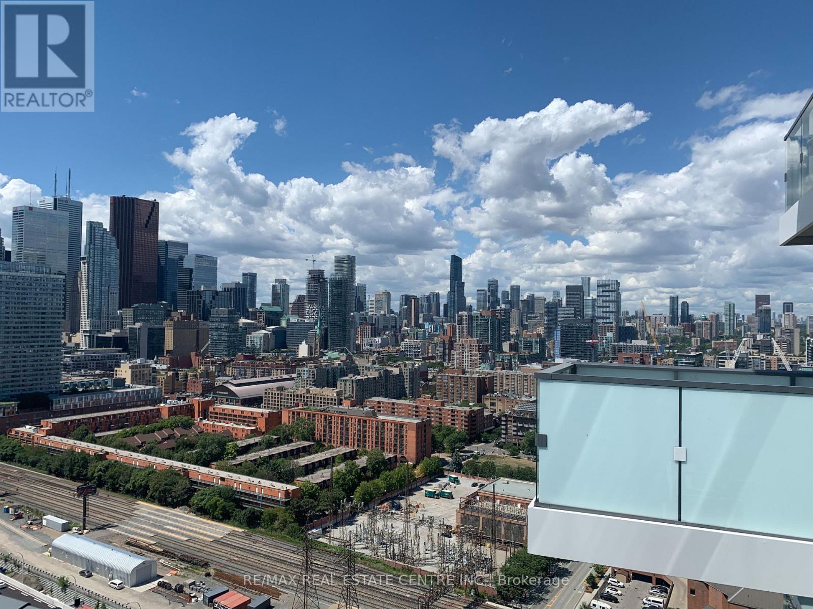 2401 - 16 Bonnycastle Street, Toronto, Ontario  M5A 0C9 - Photo 12 - C12505378