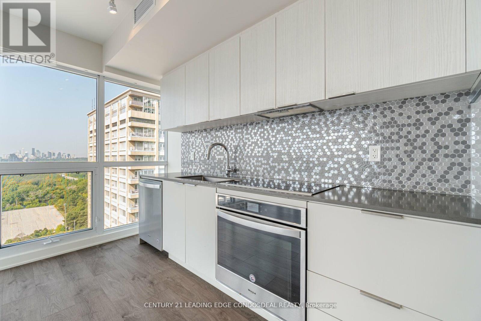 1710 - 2 Sonic Way, Toronto, Ontario  M3C 0P2 - Photo 10 - C12505402