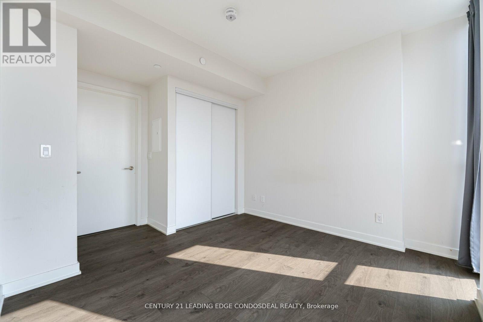 1710 - 2 Sonic Way, Toronto, Ontario  M3C 0P2 - Photo 17 - C12505402