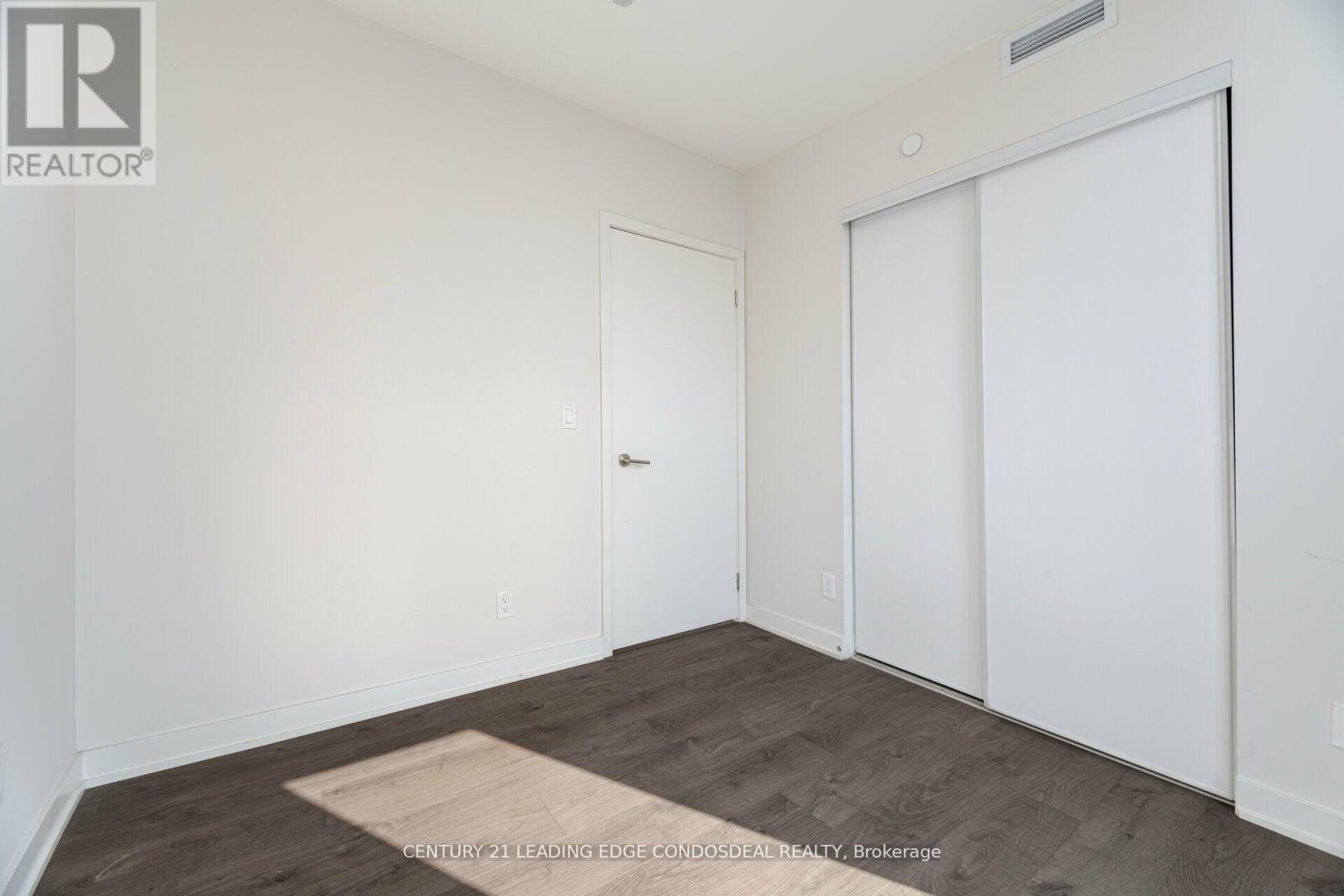 1710 - 2 Sonic Way, Toronto, Ontario  M3C 0P2 - Photo 22 - C12505402