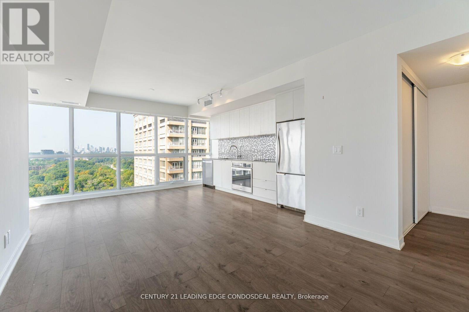 1710 - 2 Sonic Way, Toronto, Ontario  M3C 0P2 - Photo 4 - C12505402