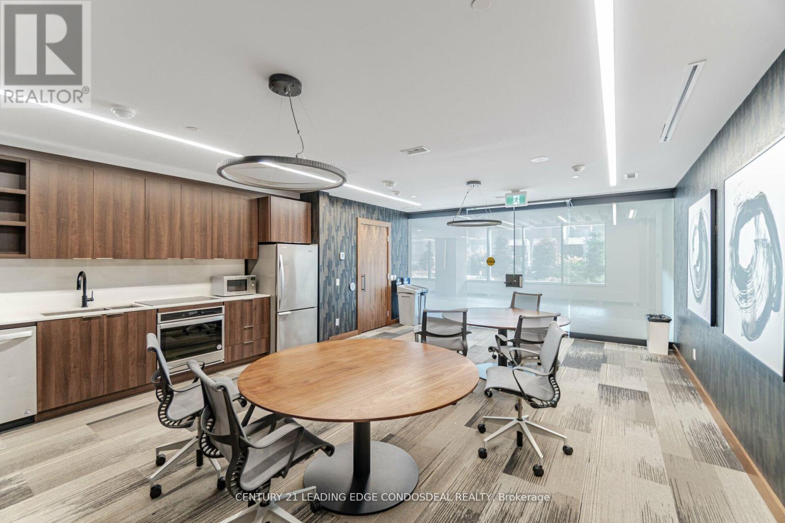 1710 - 2 Sonic Way, Toronto, Ontario  M3C 0P2 - Photo 42 - C12505402