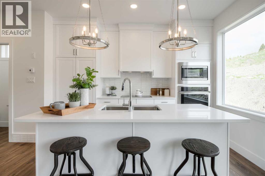 8615 25 Avenue, Coleman, Alberta  T0K 0M0 - Photo 7 - A2225456