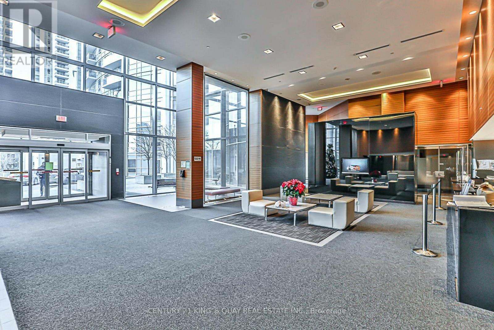 612 - 125 Village Green Square, Toronto, Ontario  M1S 0G3 - Photo 3 - E12505282