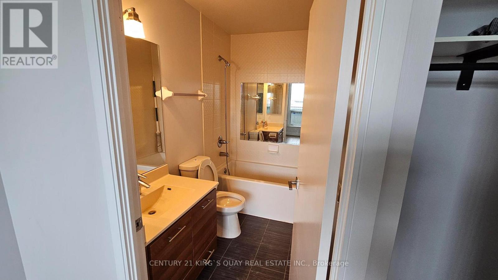 612 - 125 Village Green Square, Toronto, Ontario  M1S 0G3 - Photo 9 - E12505282