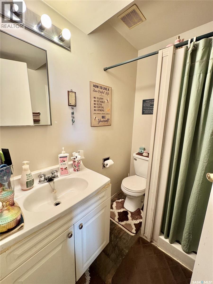 534 21st Street E, Prince Albert, Saskatchewan  S6V 1M4 - Photo 15 - SK022319