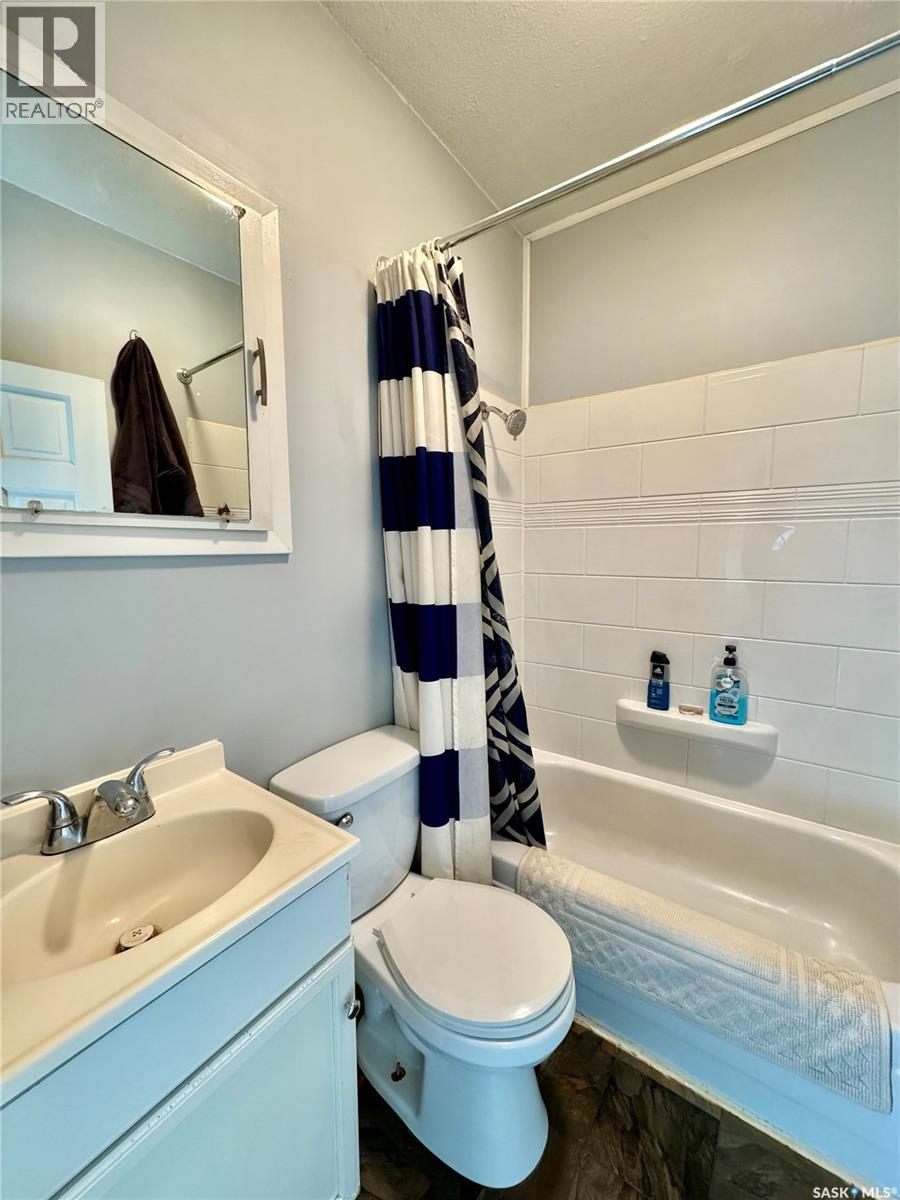534 21st Street E, Prince Albert, Saskatchewan  S6V 1M4 - Photo 9 - SK022319