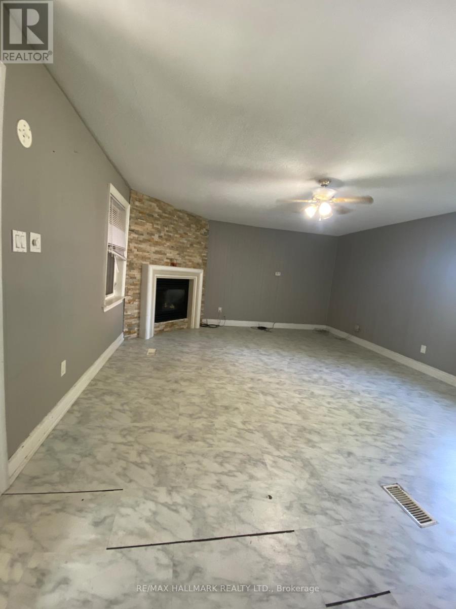 5440 Yonge Street, Innisfil (Gilford), Ontario  L0L 1R0 - Photo 4 - N12505298