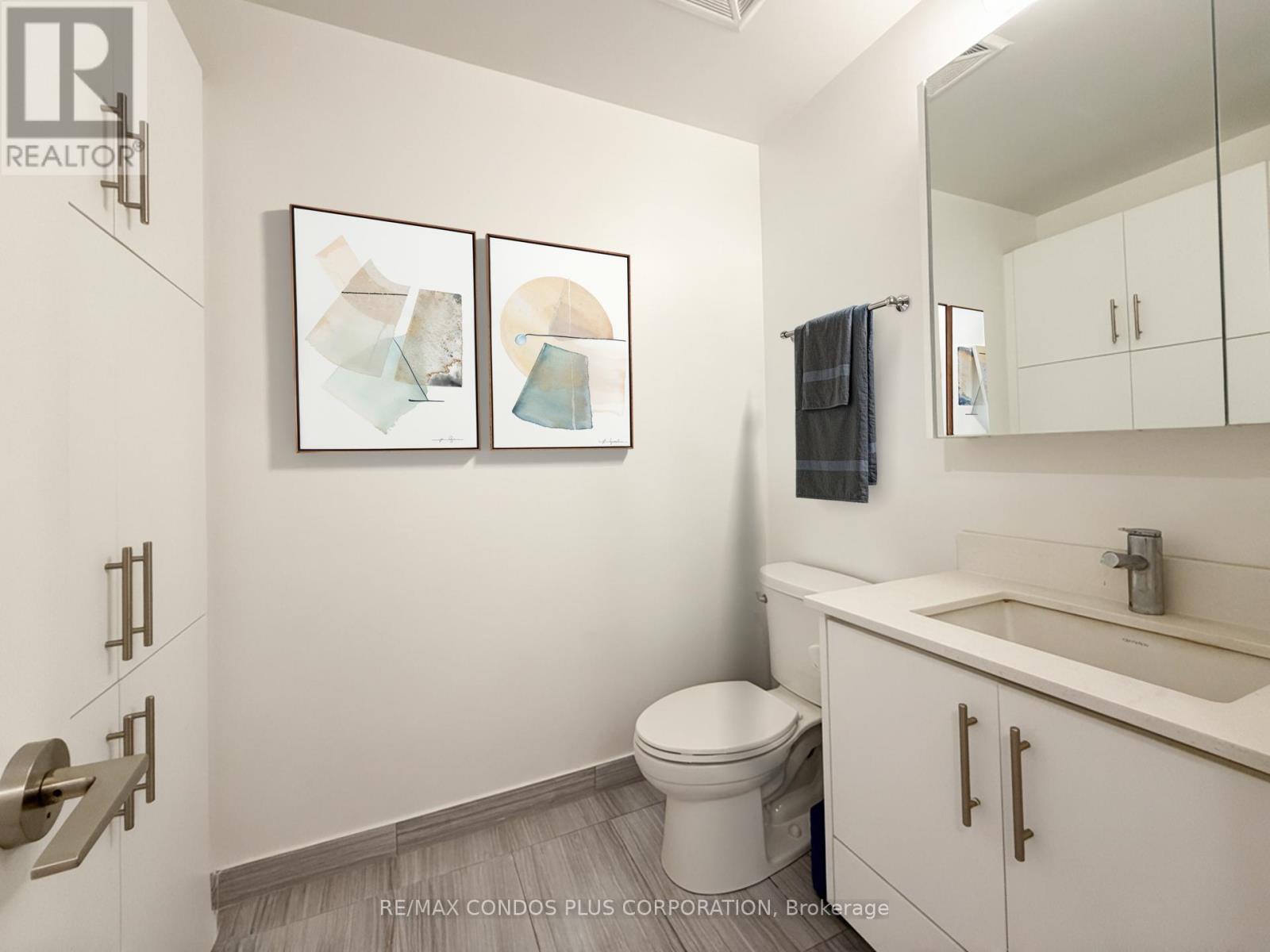 712 - 95 Oneida Crescent, Richmond Hill, Ontario  L4B 0H5 - Photo 10 - N12505314