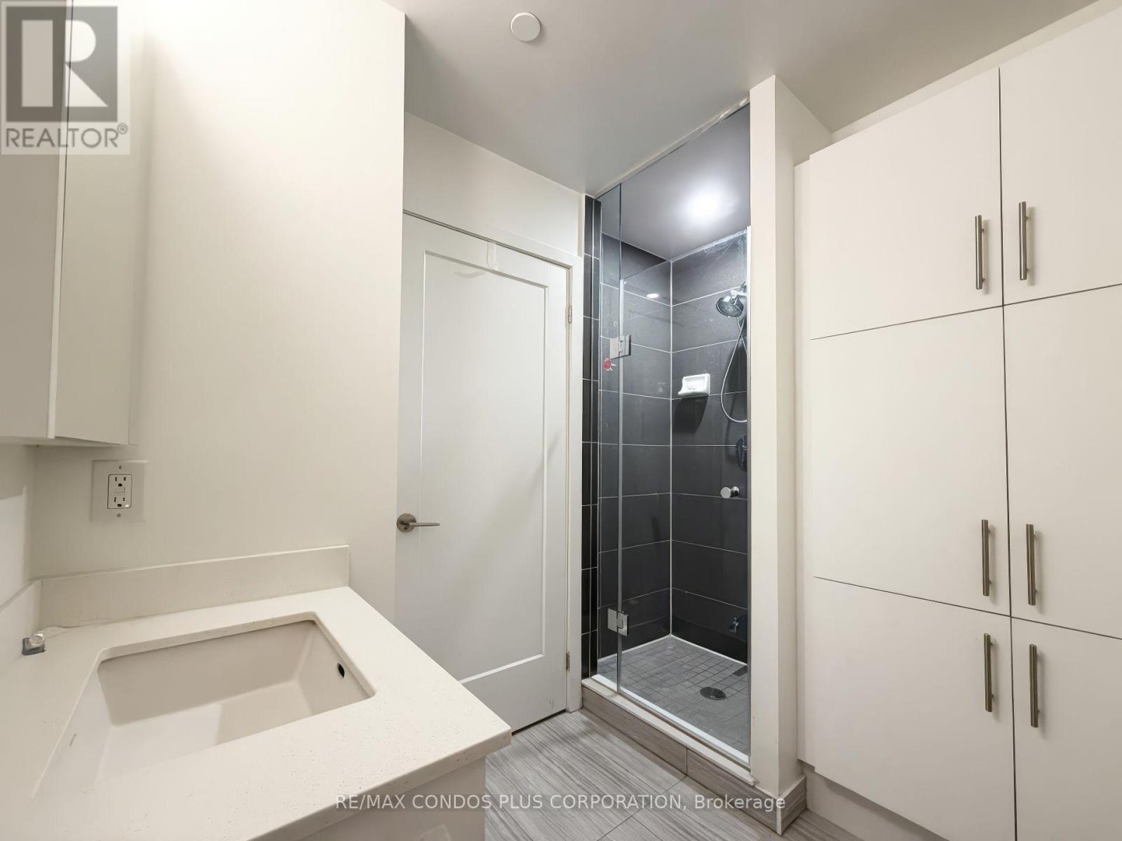 712 - 95 Oneida Crescent, Richmond Hill, Ontario  L4B 0H5 - Photo 11 - N12505314