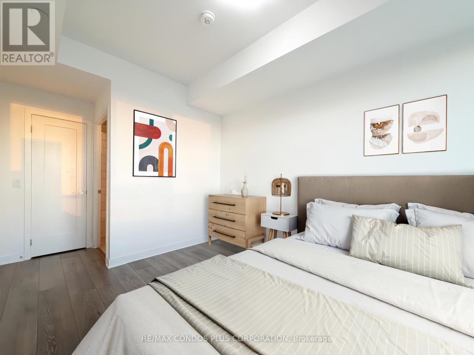 712 - 95 Oneida Crescent, Richmond Hill, Ontario  L4B 0H5 - Photo 7 - N12505314