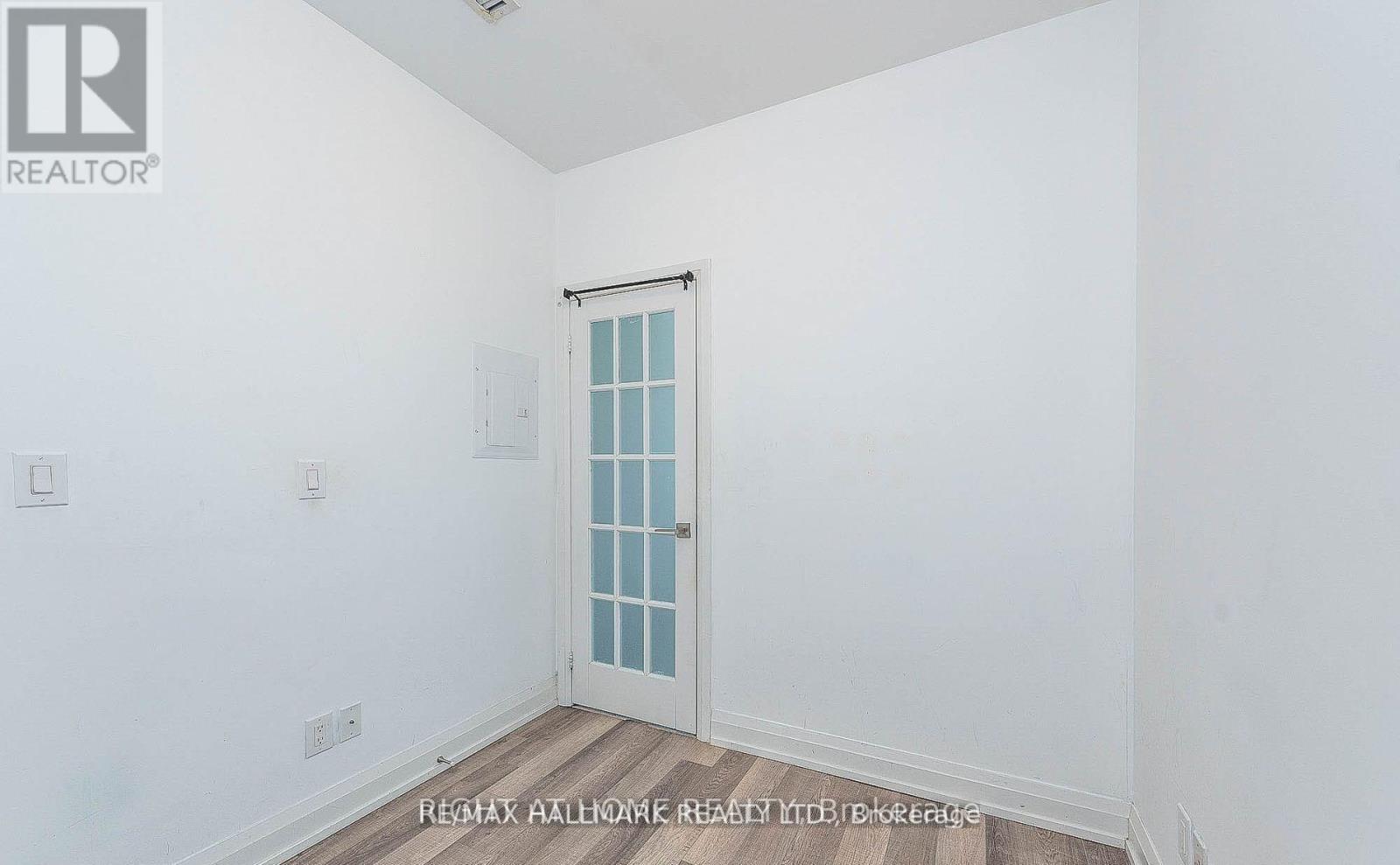 911 - 7171 Yonge Street, Markham, Ontario  L3T 0C5 - Photo 9 - N12505328