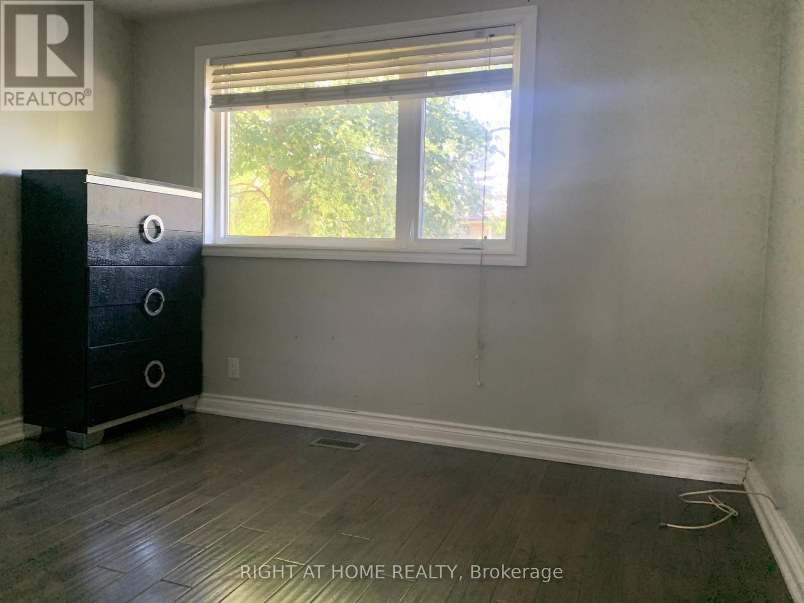 26 Arrowflight Drive, Markham, Ontario  L3P 1S1 - Photo 10 - N12505332