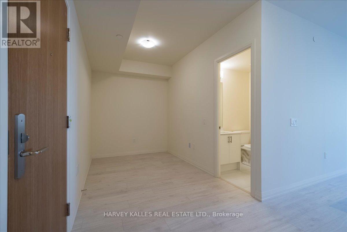 411 - 8960 Jane Street, Vaughan, Ontario  L4K 0M6 - Photo 2 - N12505382
