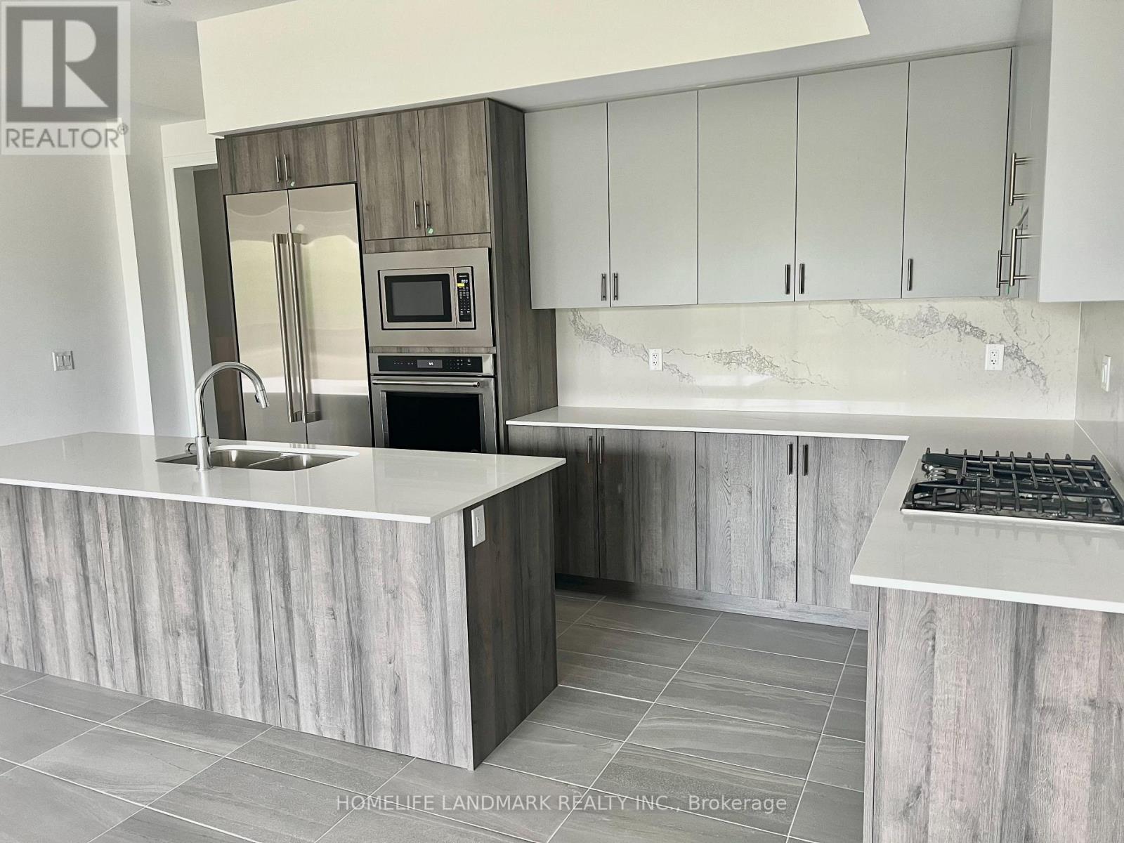 12 Yans Way, Markham, Ontario  L3R 0J8 - Photo 3 - N12505404