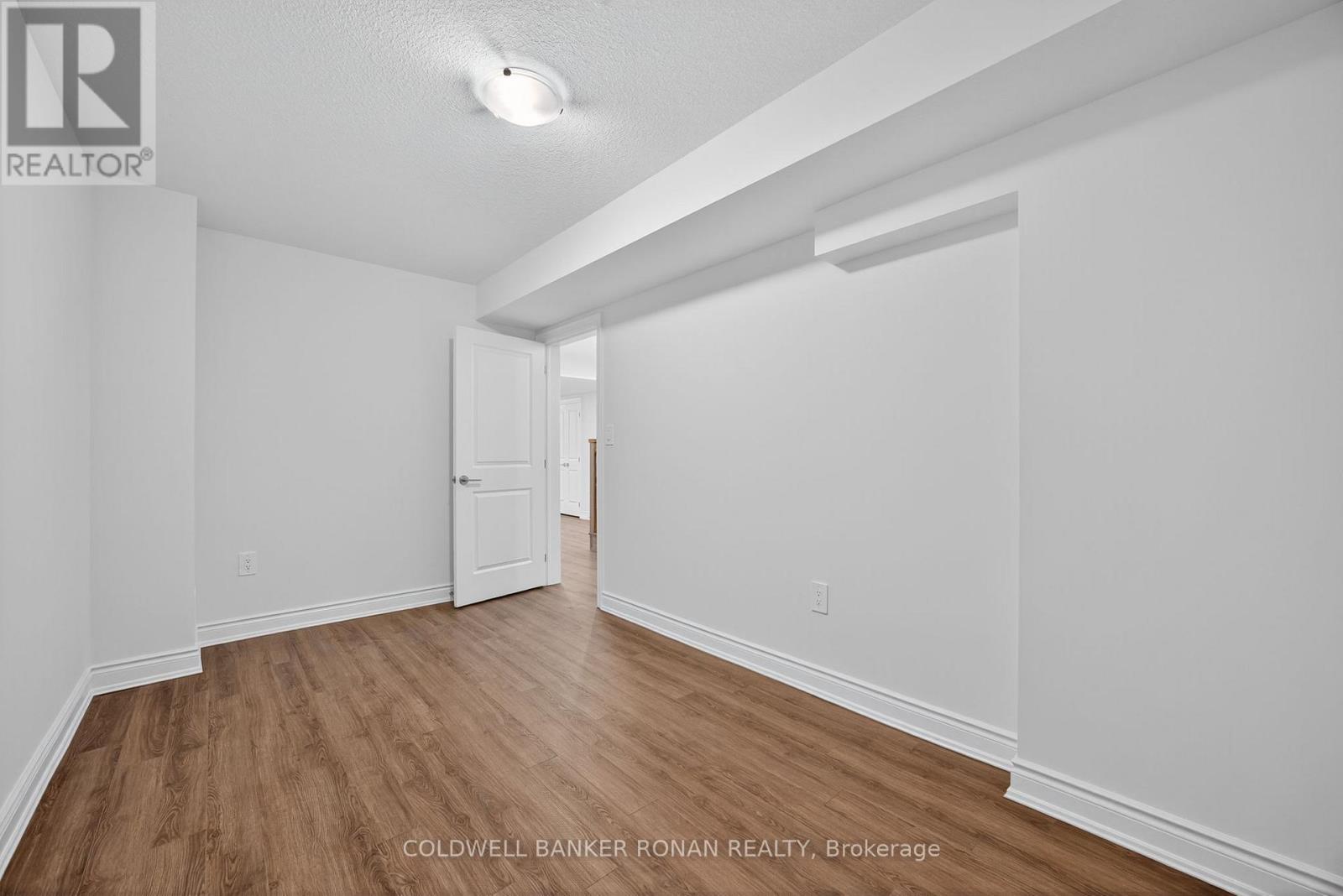 241 Ridge Way, New Tecumseth, Ontario  L9R 0W4 - Photo 30 - N12505412