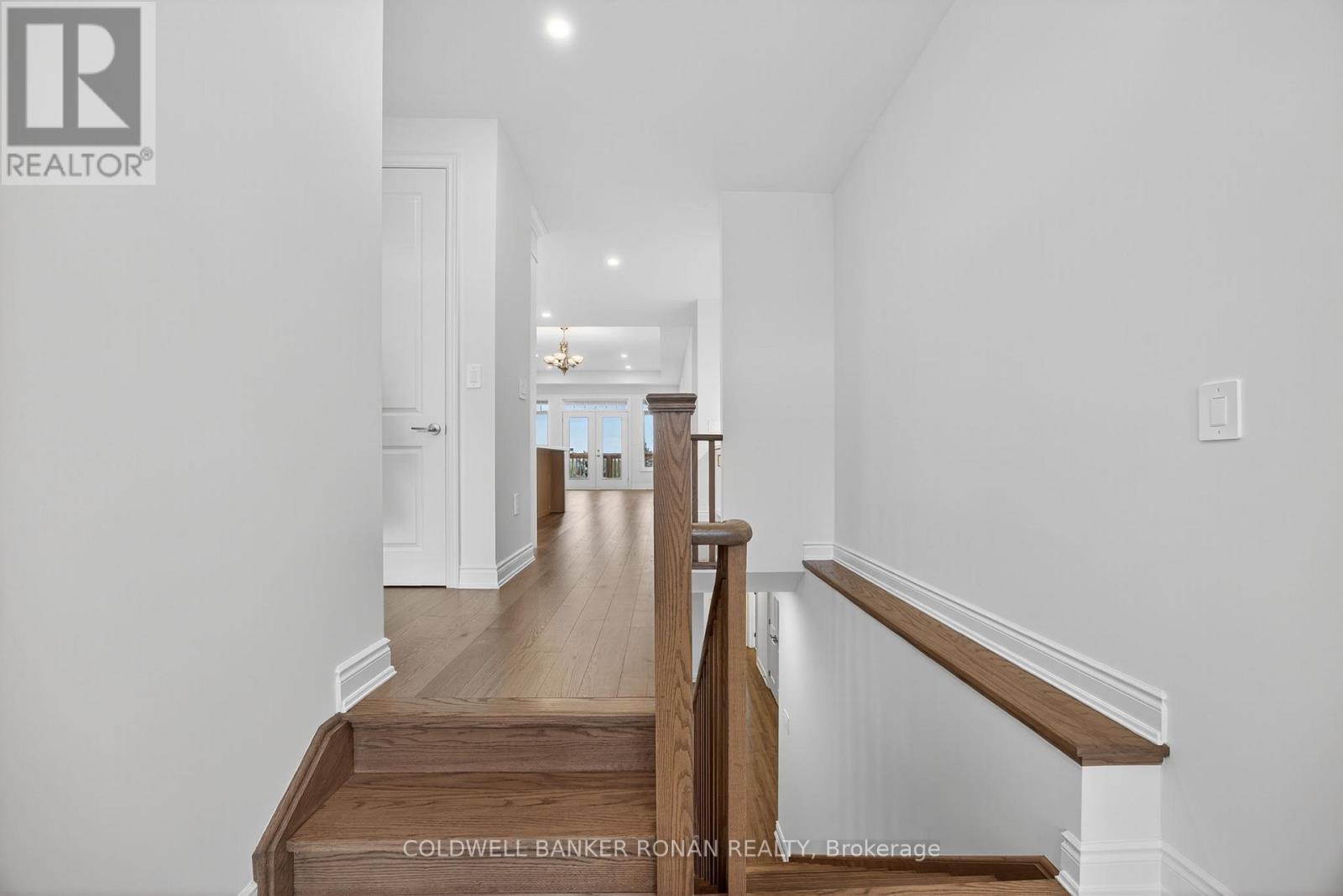 241 Ridge Way, New Tecumseth, Ontario  L9R 0W4 - Photo 4 - N12505412