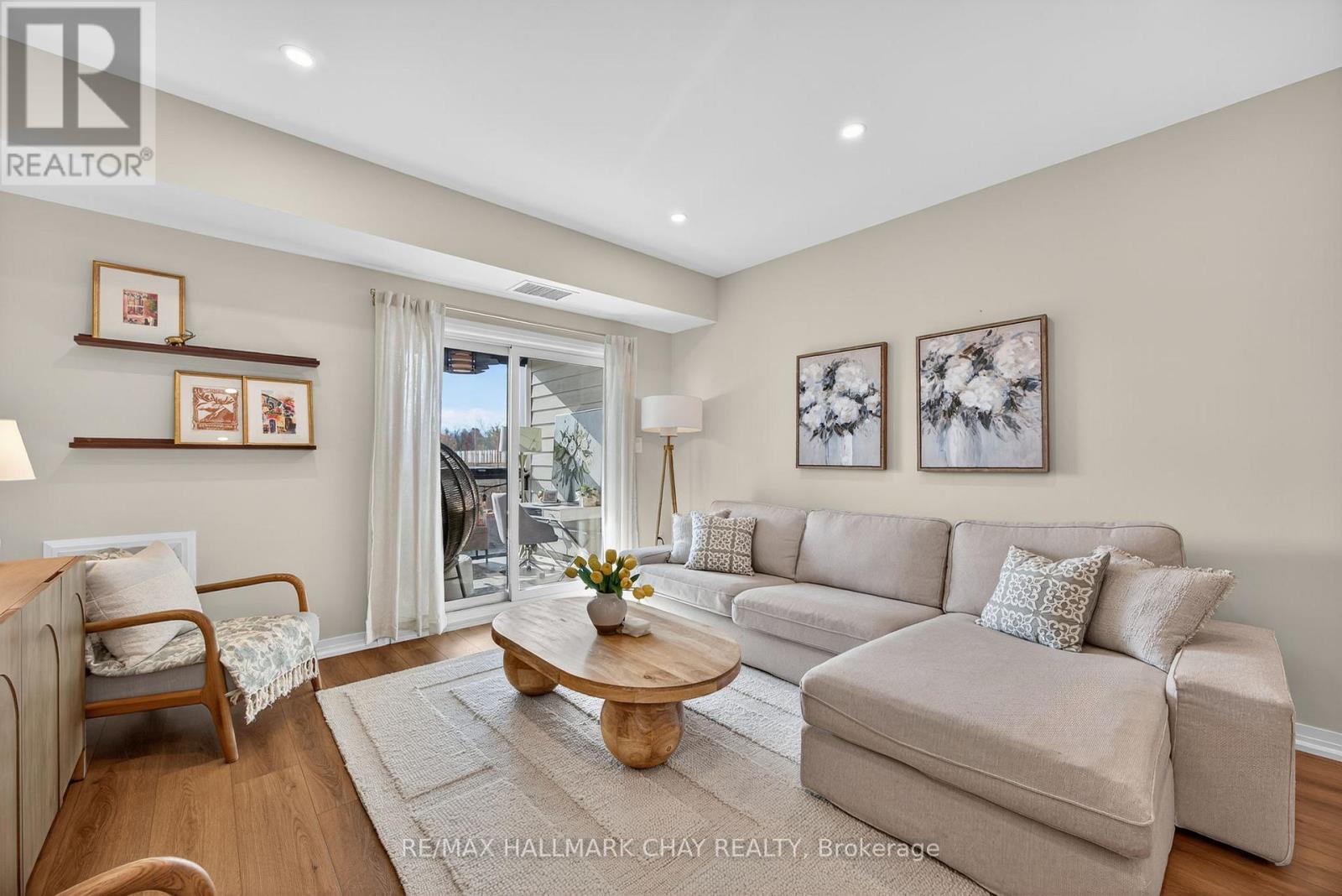 203 - 15 Kneeshaw Drive, Barrie (Innis-Shore), Ontario  L9J 0J8 - Photo 10 - S12505294