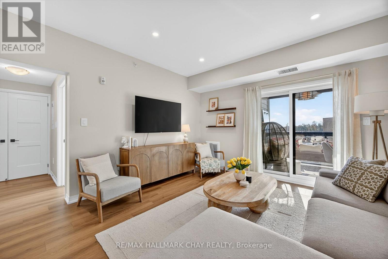 203 - 15 Kneeshaw Drive, Barrie (Innis-Shore), Ontario  L9J 0J8 - Photo 11 - S12505294