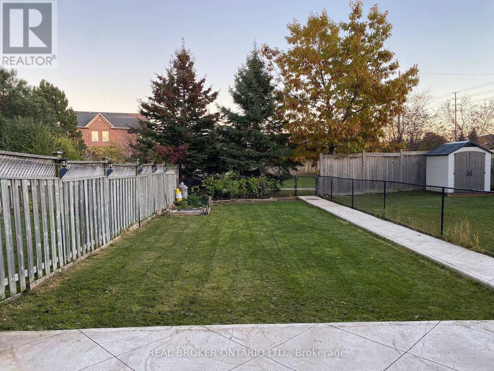 Main Unit - 80 Redfinch Way, Brampton, Ontario  L7A 2B1 - Photo 23 - W12487070