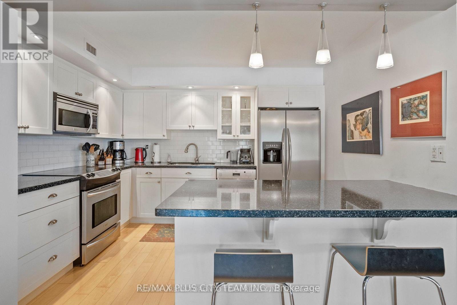 707 - 251 Queens Quay W, Toronto, Ontario  M5J 2R9 - Photo 10 - C12497870