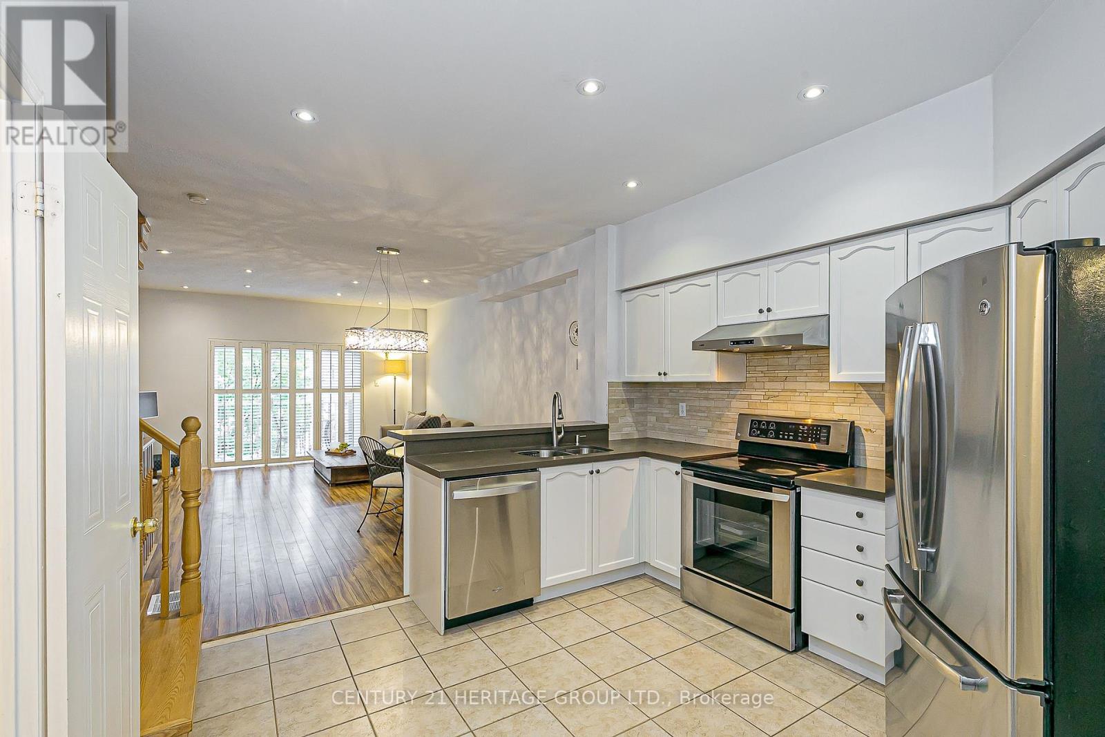 66 - 23 Observatory Lane, Richmond Hill, Ontario  L4C 0M7 - Photo 8 - N12476272