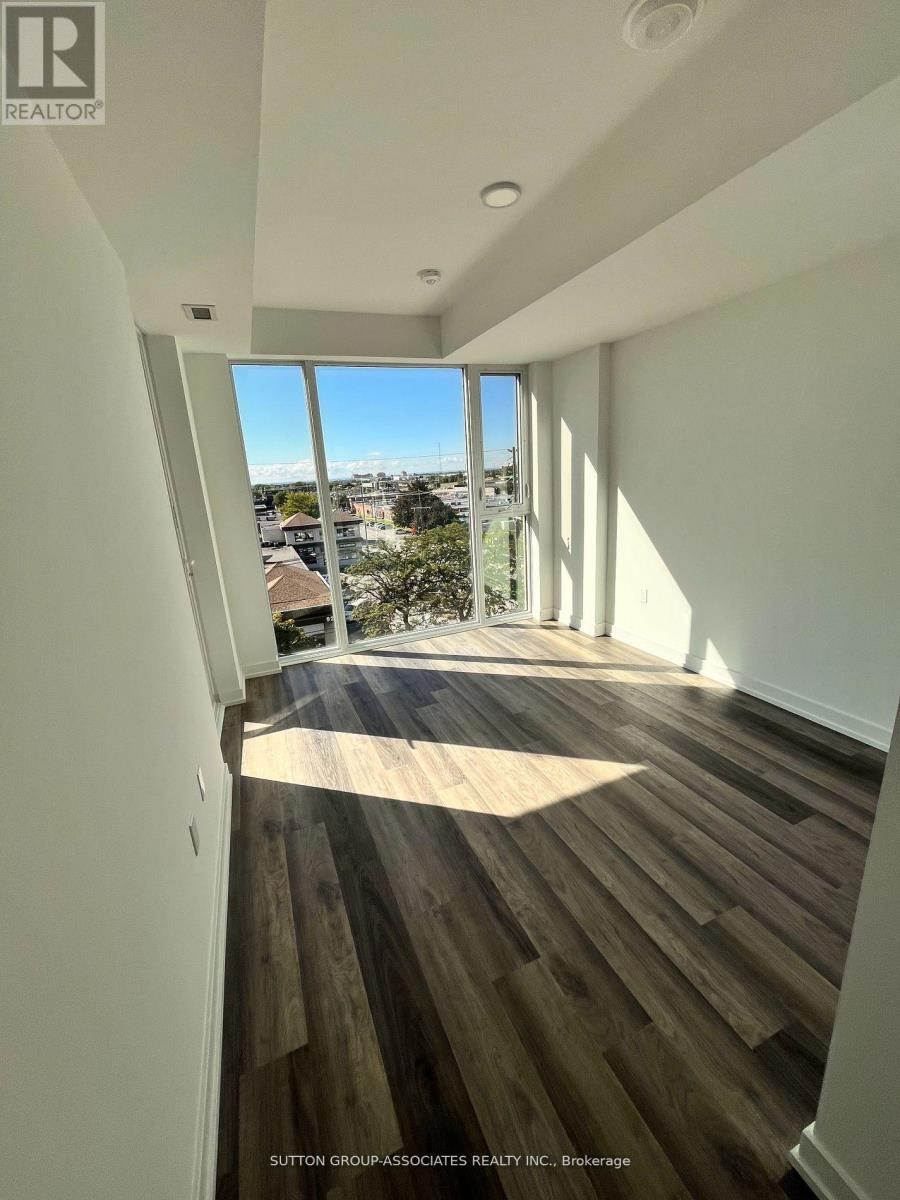 512 - 6 Chartwell Road, Toronto, Ontario  M8Z 0H2 - Photo 11 - W12505280