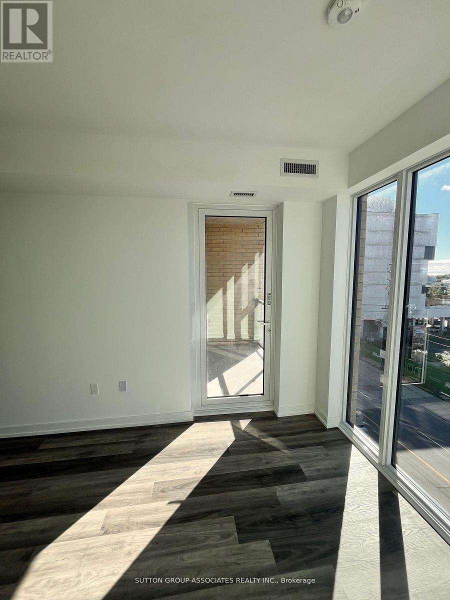 512 - 6 Chartwell Road, Toronto, Ontario  M8Z 0H2 - Photo 12 - W12505280