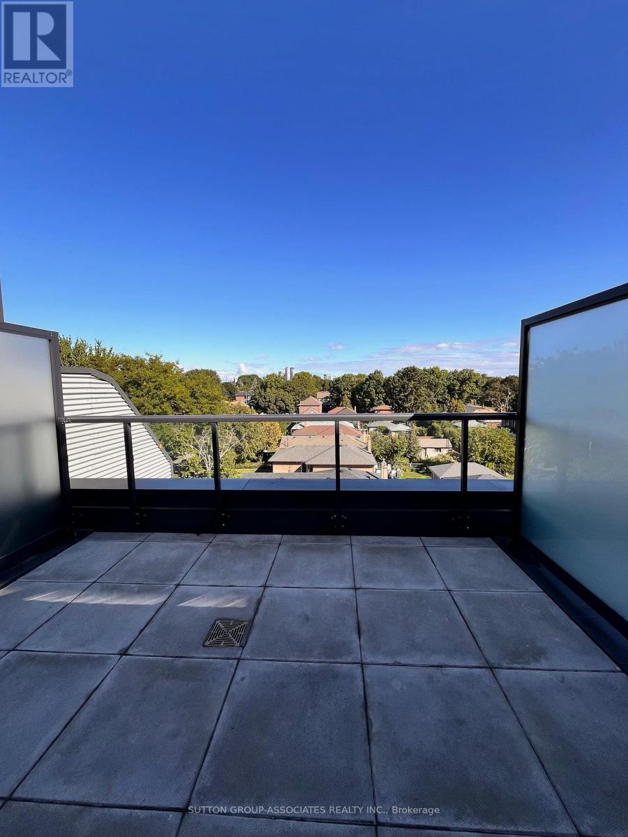 512 - 6 Chartwell Road, Toronto, Ontario  M8Z 0H2 - Photo 4 - W12505280