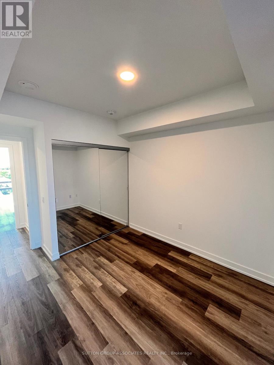 512 - 6 Chartwell Road, Toronto, Ontario  M8Z 0H2 - Photo 6 - W12505280