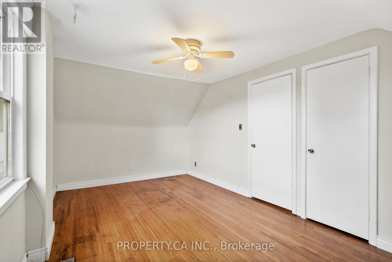 3 Ambleside Avenue, Toronto, Ontario  M8Z 2H5 - Photo 20 - W12505352