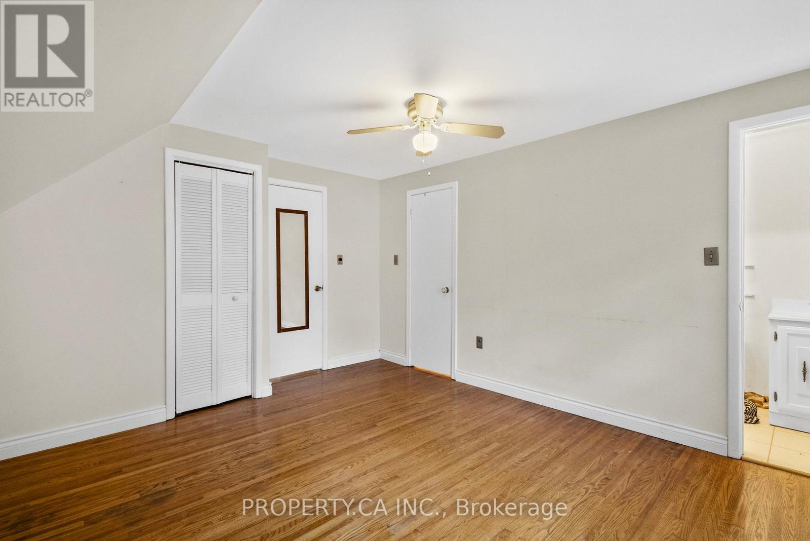 3 Ambleside Avenue, Toronto, Ontario  M8Z 2H5 - Photo 25 - W12505352