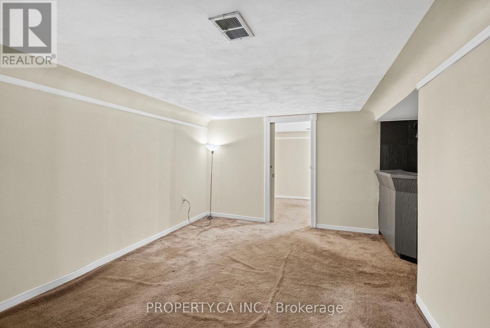 3 Ambleside Avenue, Toronto, Ontario  M8Z 2H5 - Photo 34 - W12505352