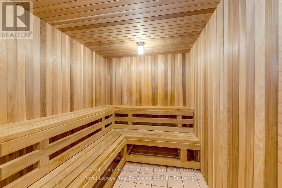 901 - 155 Hillcrest Avenue, Mississauga, Ontario  L5B 3Z2 - Photo 20 - W12505354