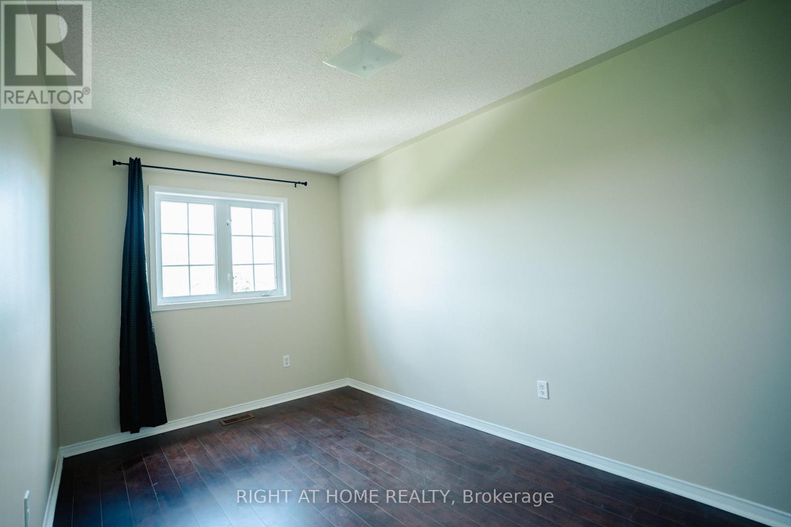 16 Lonestar Crescent, Brampton, Ontario  L7A 2H9 - Photo 22 - W12505384