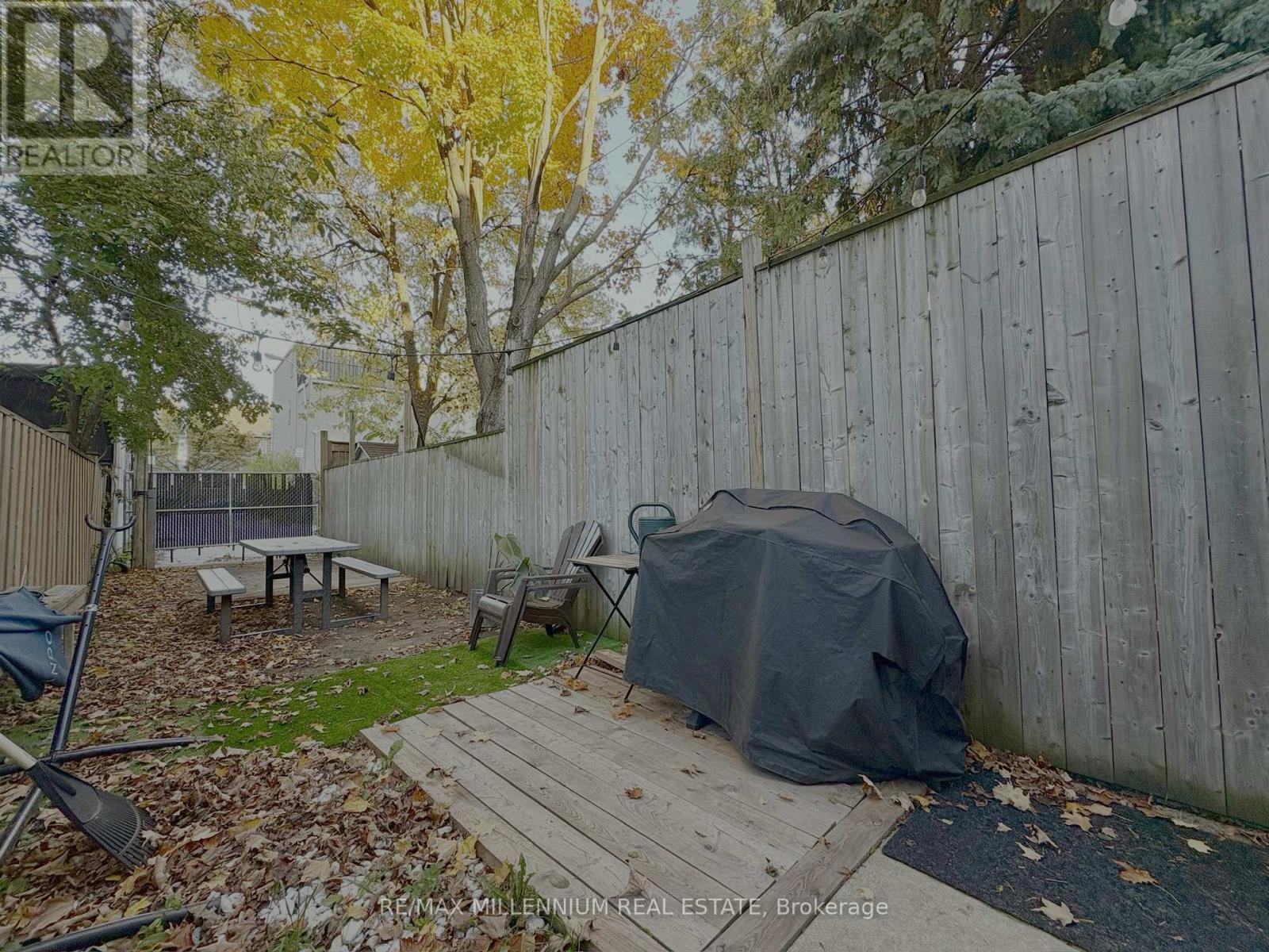 149 Campbell Avenue, Toronto, Ontario  M6P 3V1 - Photo 17 - W12505386
