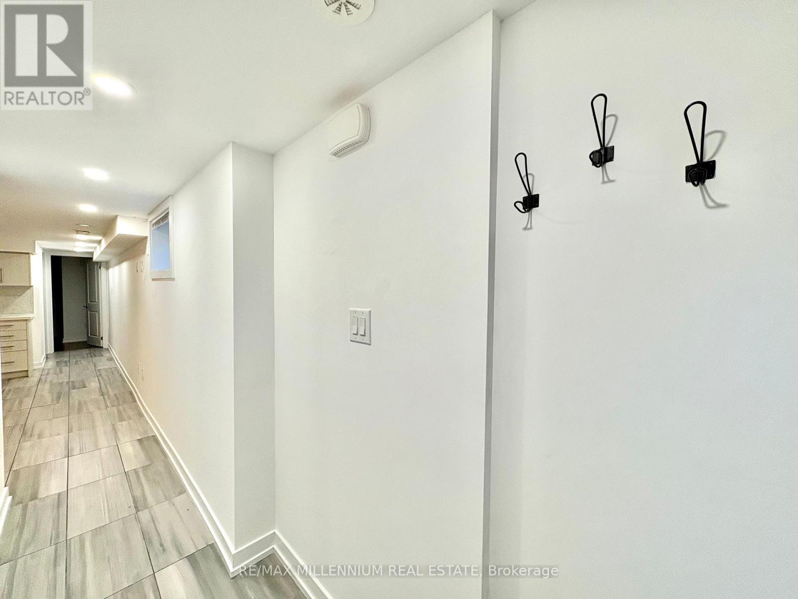 149 Campbell Avenue, Toronto, Ontario  M6P 3V1 - Photo 6 - W12505386