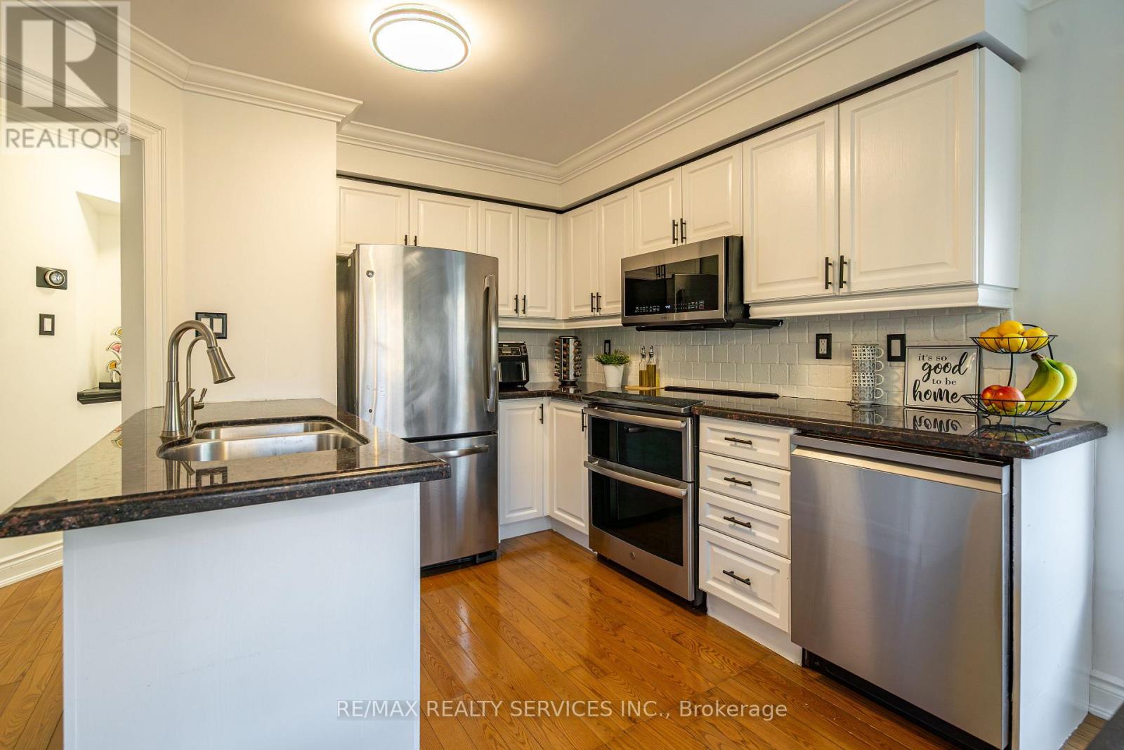 3748 Pearlstone Drive, Mississauga, Ontario  L5M 7H1 - Photo 17 - W12505416