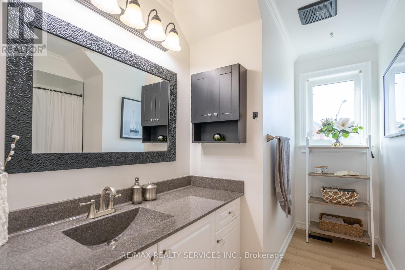 3748 Pearlstone Drive, Mississauga, Ontario  L5M 7H1 - Photo 21 - W12505416