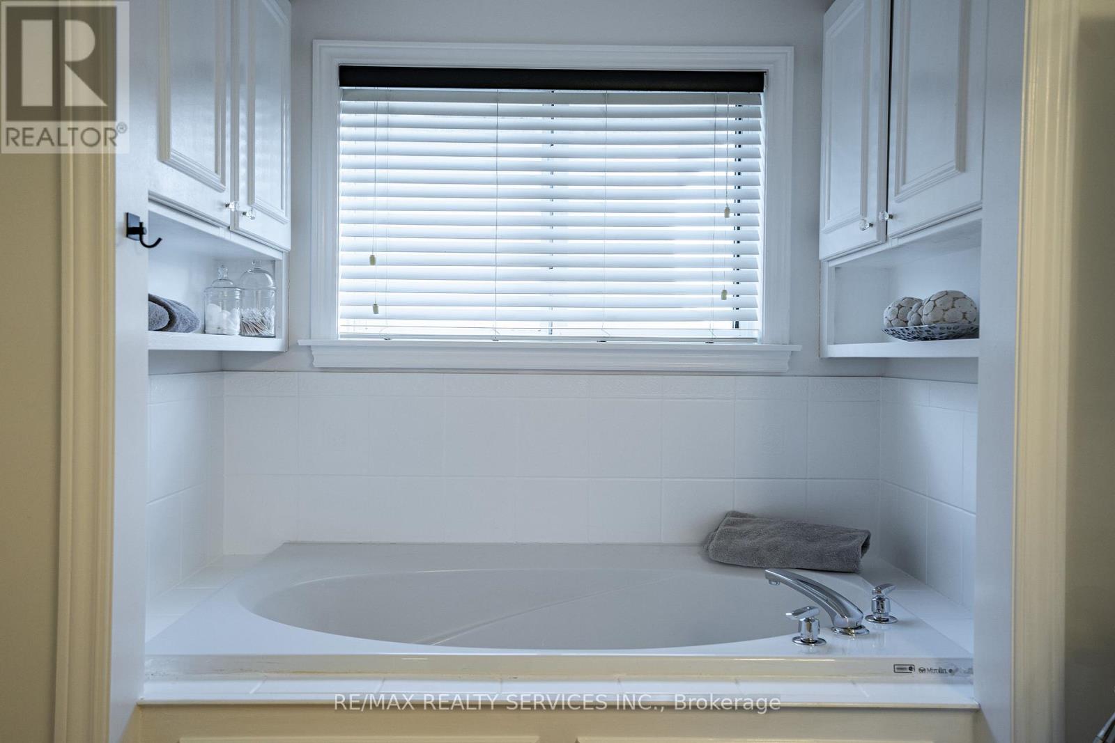 3748 Pearlstone Drive, Mississauga, Ontario  L5M 7H1 - Photo 32 - W12505416