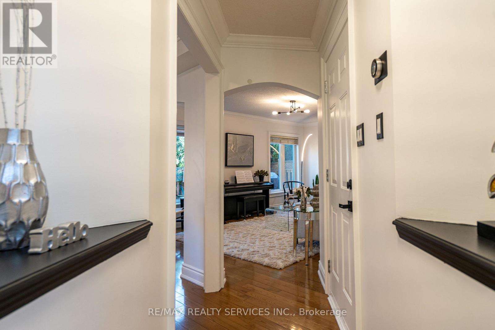 3748 Pearlstone Drive, Mississauga, Ontario  L5M 7H1 - Photo 8 - W12505416