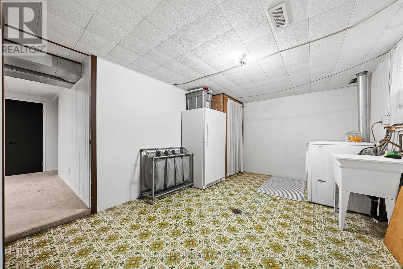 216 Metcalfe Street, Guelph, Ontario  N1E 4Y5 - Photo 39 - X12505472