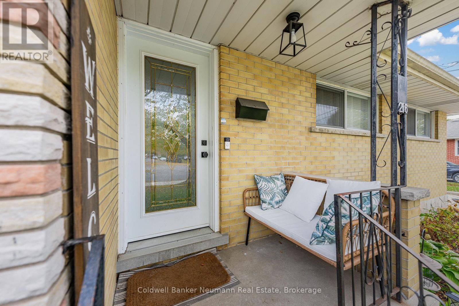 216 Metcalfe Street, Guelph, Ontario  N1E 4Y5 - Photo 4 - X12505472