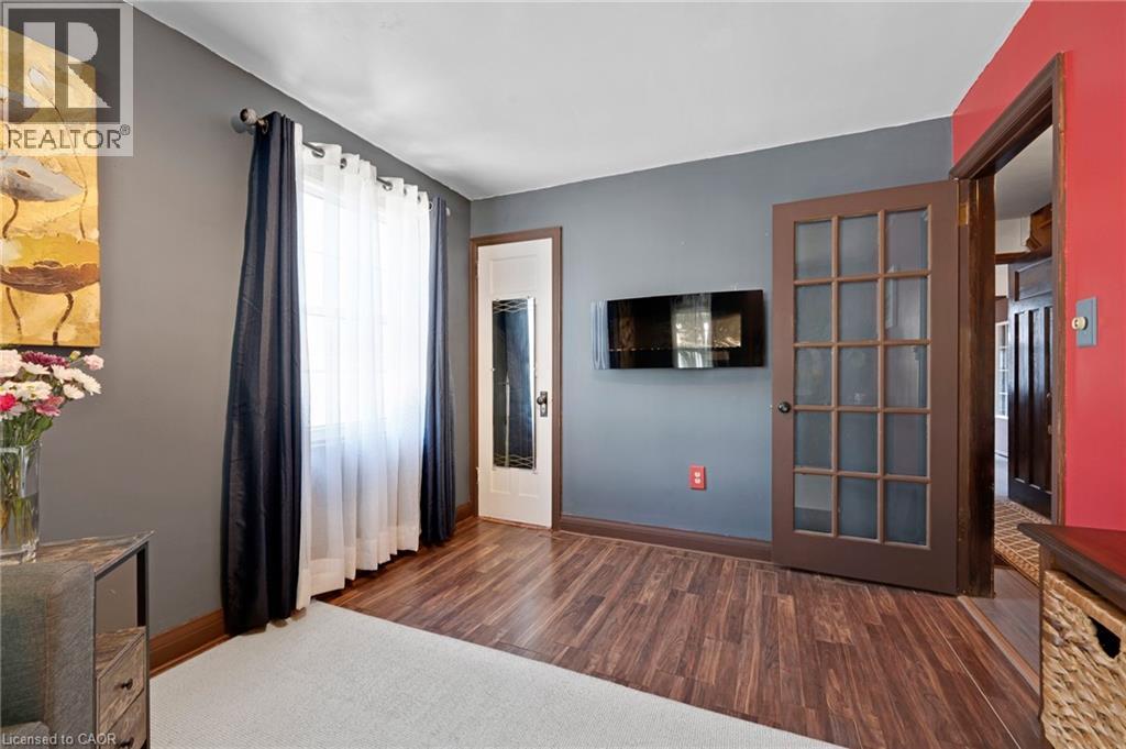 30 Centre Street, Cambridge, Ontario  N1R 4E5 - Photo 4 - 40773500