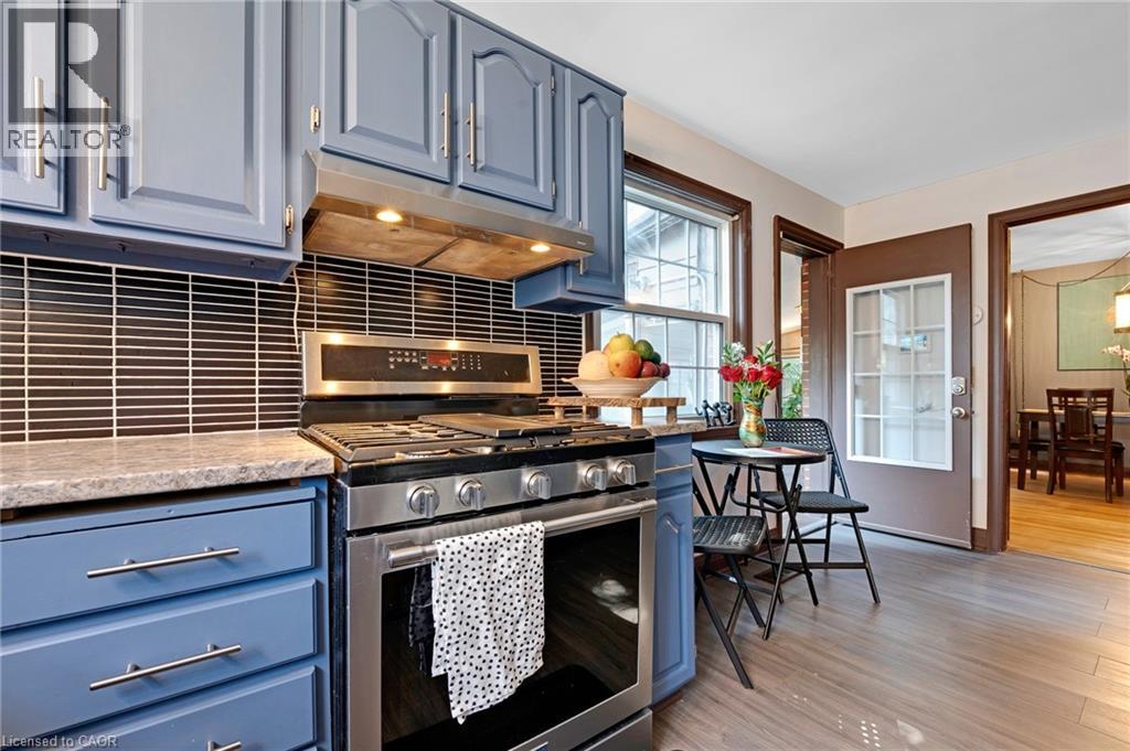 30 Centre Street, Cambridge, Ontario  N1R 4E5 - Photo 8 - 40773500