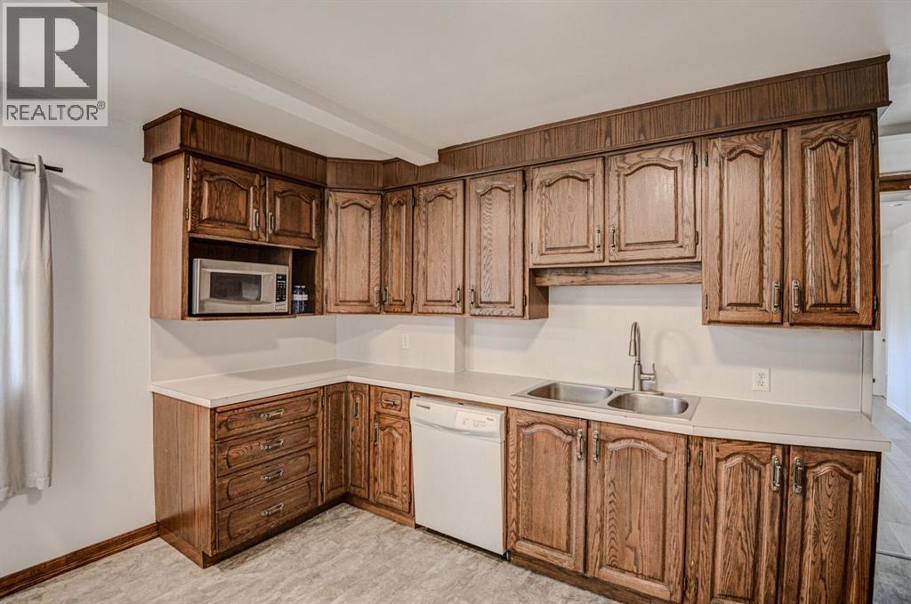 6011 Centre Street Nw, Calgary, Alberta  T2K 0V1 - Photo 8 - A2267837